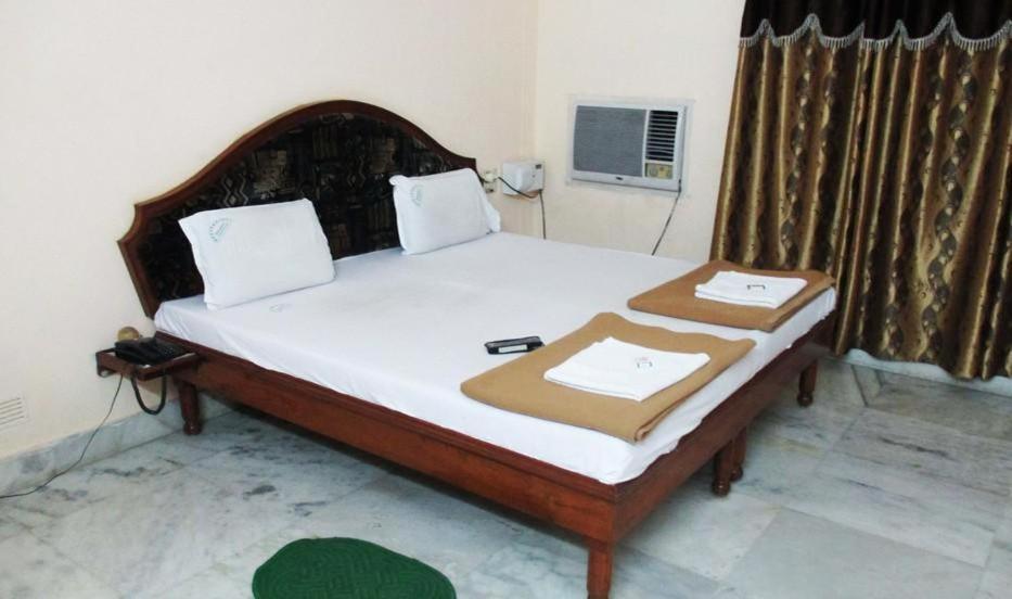 Hotel Geethanjali Residency Bhadrachalam Exterior foto