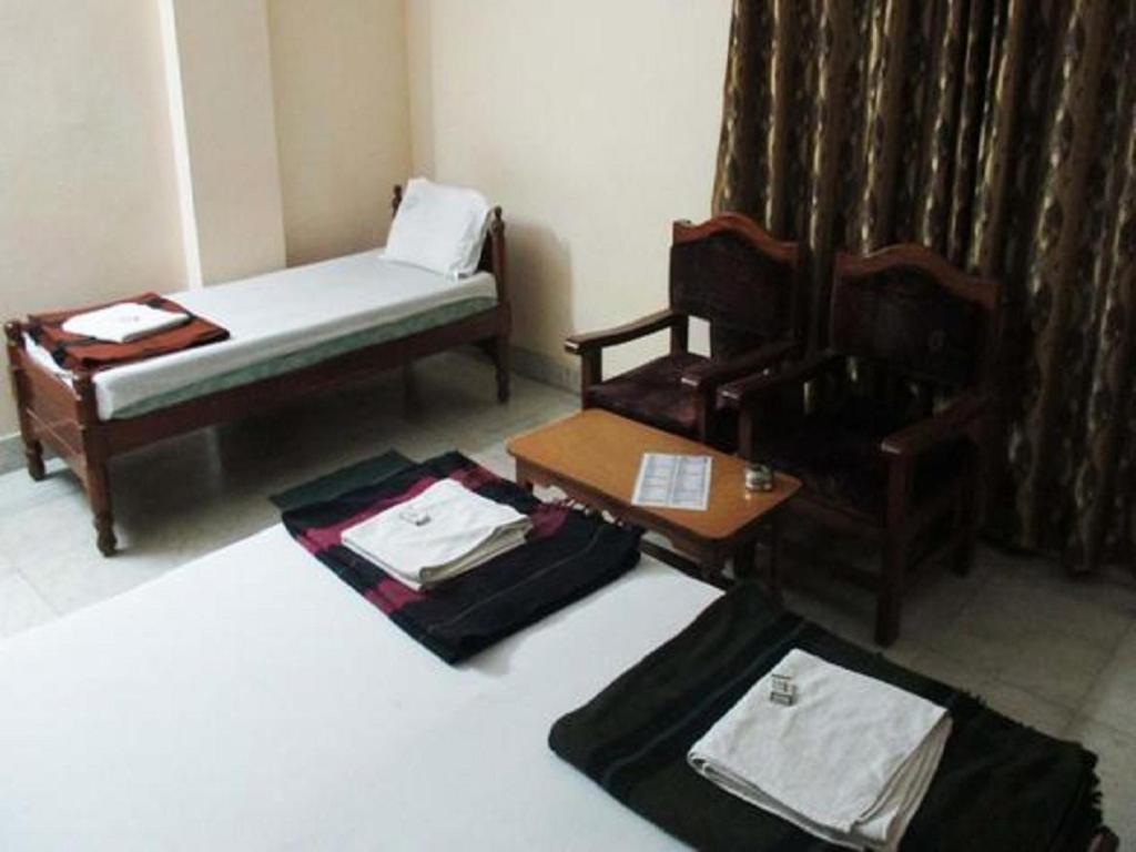 Hotel Geethanjali Residency Bhadrachalam Exterior foto
